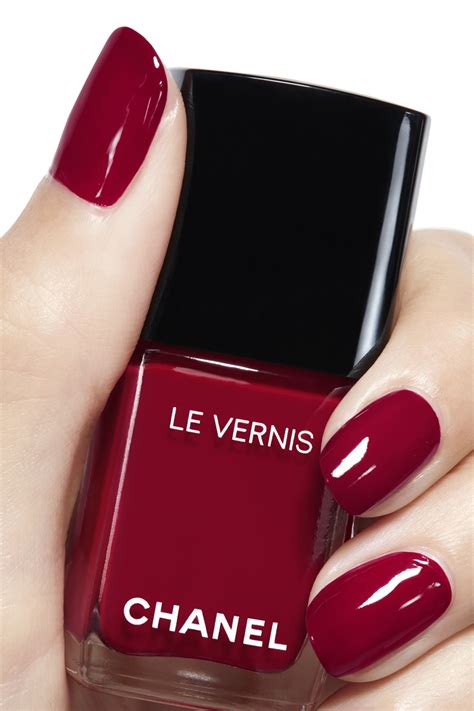 chanel le vernis pompier|CHANEL pompier 153 (LE VERNIS) Longwear Nail Colour .